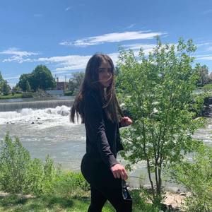 Meet your Posher, Sofía